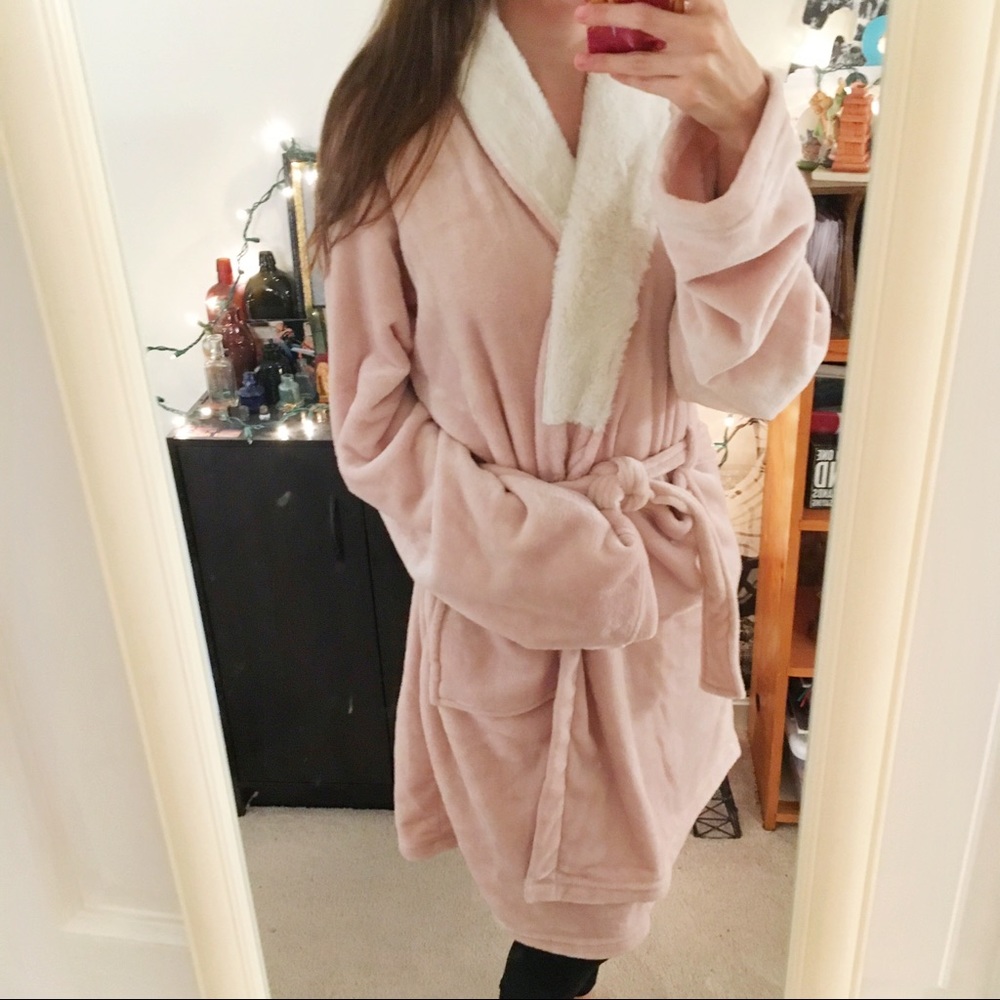 Luxury bathrobe